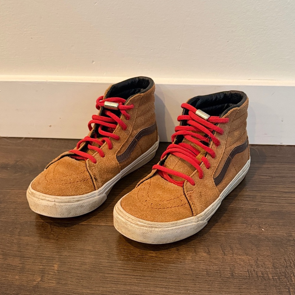 Vans Kids High-Top Suede Sneakers in Tan with Red Laces